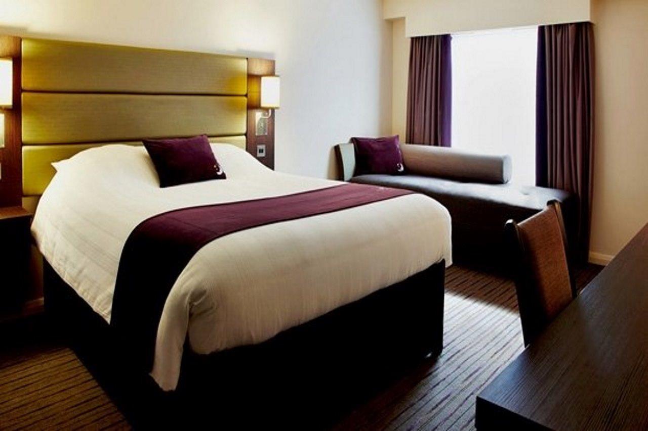 Premier Inn Poole Centre Εξωτερικό φωτογραφία